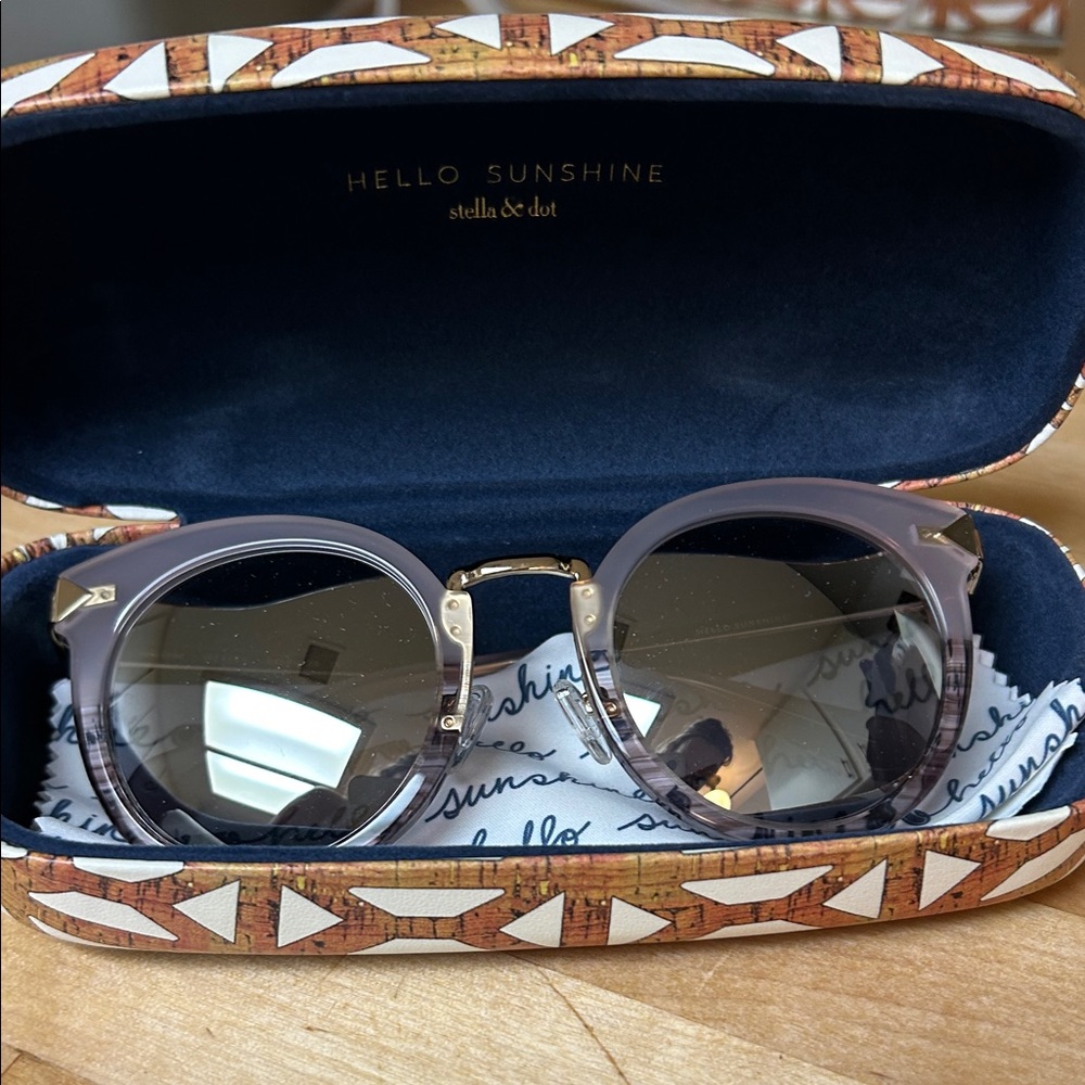 Stella & Dot Wesley Sunglasses with Gold Accents